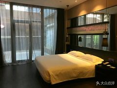 -扬州东关街文昌阁桔子水晶酒店