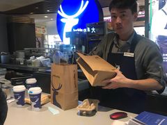 -luckincoffee瑞幸咖啡(香港名店街店)