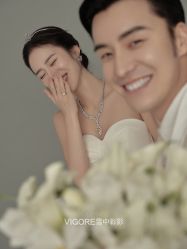 -雪中彩影婚纱摄影·微光艺术中心