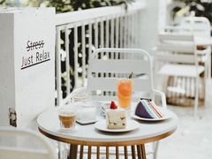 -ADO KAFE(大学城店)