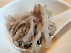 有机舞菇-煲宫猪肚鸡(晶品店)