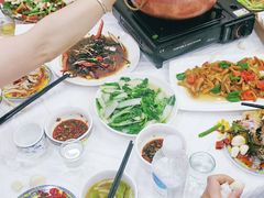 -乡土特色.冷锅鱼.牦牛肉汤锅