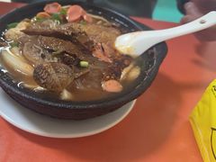 -样样红面馆