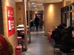 大堂-麦当劳(江湾镇店)