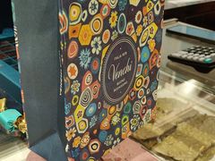 -VENCHI 闻绮(北京国贸商城店)