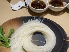 -余欢领鲜火锅(新街口店)