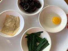 -桥香园过桥米线(国贸店)