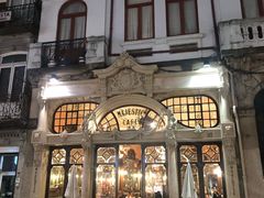 -Majestic Café