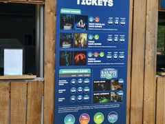 -怀托摩萤火虫洞