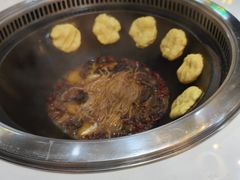 -哈尔滨烧烤·山河村铁锅炖(交大店)