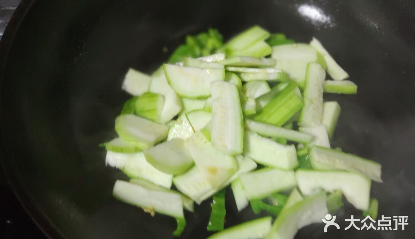夏日菜品之做个简单炒丝瓜