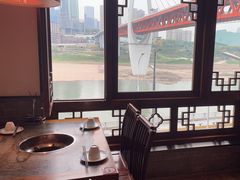 -小天鹅火锅·一线江景洪鼎旗舰店(洪崖洞店)