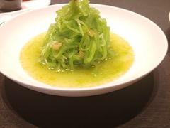 -艳阳天民俗村(公园路店)