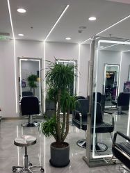 -Coo Hair salon