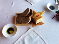 餐前面包-北京金融街丽思卡尔顿酒店·意味轩 Cepe