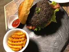 黑胡椒汉堡-HIGH FIVE哈福手工汉堡(桂林路店)