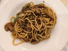 -必胜客(阿罗海店)