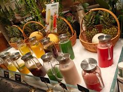 -钱小奴海鲜自助黑金店(杭州滨江龙湖店)