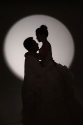 -雪中彩影婚纱摄影·微光艺术中心