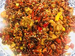 黄桷树辣子鸡-黄桷树曹家私房菜(江与城店)