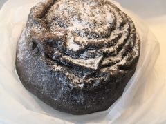 芋泥肉松咸蛋黄欧包-奈雪的茶(青岛卓悦里INTOWN店)