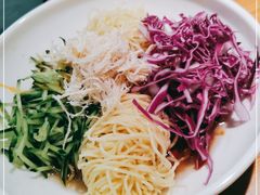 -诚铭记·虾仁汤包·成都小吃(融创店)