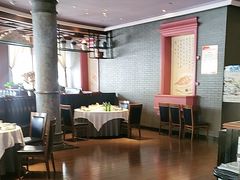 -八府香鸭·啫啫煲(华山路店)