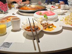 -茅草房·河畔园林火锅