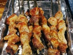 烤肉筋-老东镇啤酒屋海鲜加工·蒸汽海鲜·海鲜烧烤(台东店)