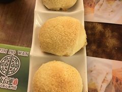 酥皮焗叉烧包-添好运点心专门店(深水埗店)
