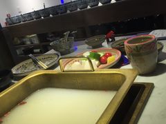 -尚尚仙·酸汤猪手·猪肚鸡火锅(华联万柳购物中心店)