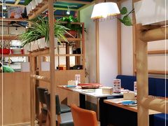 大堂-渝信川菜 · 川味家常菜(财富购物中心店)
