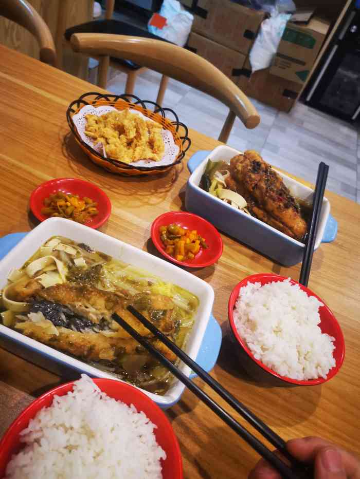 炅爸爸无骨烤鱼饭(九亭店)-"看中了这家烤鱼饭,是个新店,在金地广场后