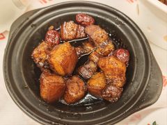 瓦罐红烧肉-堂瓦里·33年传统赣菜(第一街区店)