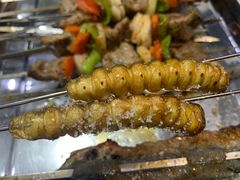 烤蚕蛹-百盛·牟平烧烤·养马岛海鲜(宁海大街店)