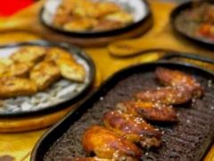 -老东镇啤酒屋海鲜加工·蒸汽海鲜·海鲜烧烤(台东店)