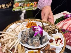-土连锅·现熬养生汤锅(梁家巷店)