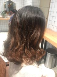-PE SALON