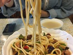 茄子肉丁爆辣小公鸡双拼面-文三里屯面馆(三里屯店)
