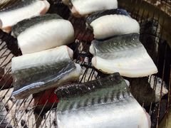 滋补炭烤鳗鱼-本炙炭烤·蒲烧活鳗料理店(金沙洲店)