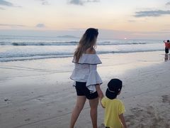 -三亚湾海居铂尔曼度假酒店