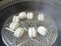 -东北烧烤铁锅炖水库鱼
