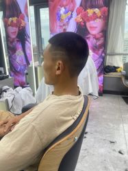 -藤野造型烫发染发