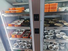 -尚品海鲜肥牛自助火锅(湖明店)