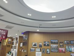 -雅悦齿科(顾村公园店)
