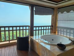-三亚亚龙湾人间天堂鸟巢度假村