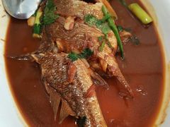家焖深海黄花鱼-小船渔村•大连菜•大连焖鱼(黄河路店)