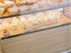 -蓝小轩蛋糕·面包(趣春店)