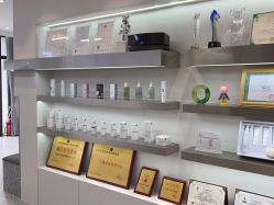 -三只熊皮肤管理中心旗舰店