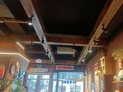 -巴卤社老火锅(财富店)